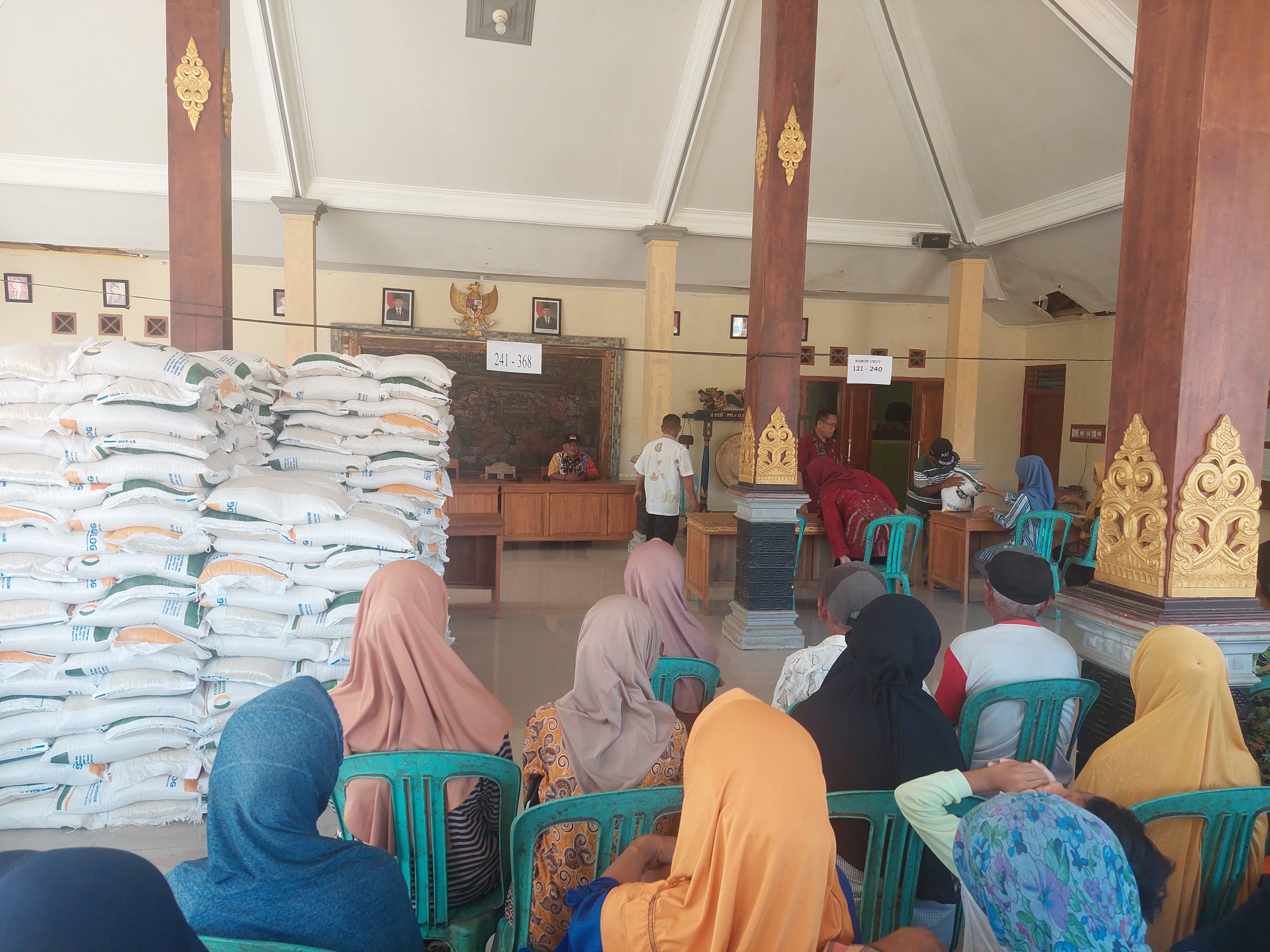Penyaluran bantuan Cadangan Pangan Pemerintah bulan Maret
