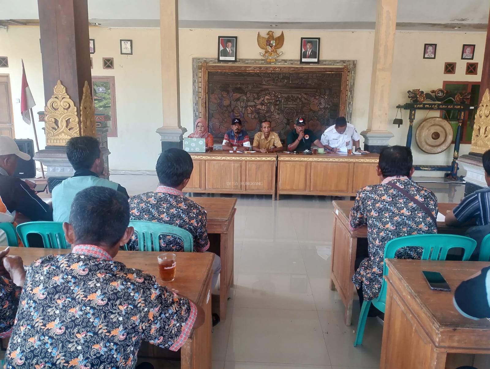 RAPAT PERSIAPAN RUWAT BUMI DAN PAGELARAN WAYANG KULIT